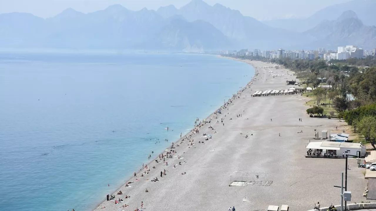 Türkiye retains 3rd place in world in Blue Flag beaches, aiming for the top