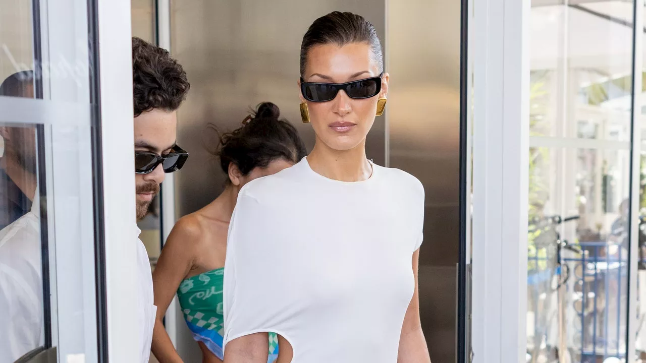 À Cannes, Bella Hadid porte en avant-première une robe du prochain défilé Jacquemus