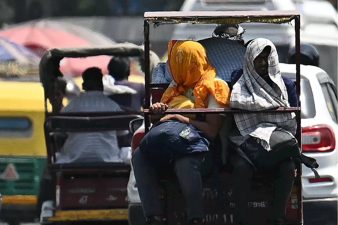 India soffoca per il caldo, Nuova Delhi 'bollente': temperatura percepita 50 gradi