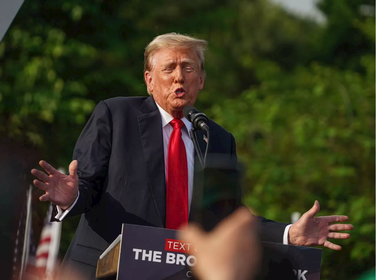 Donald Trump in the Bronx: Former president bashes Democrats and journalists in front of campaign rally