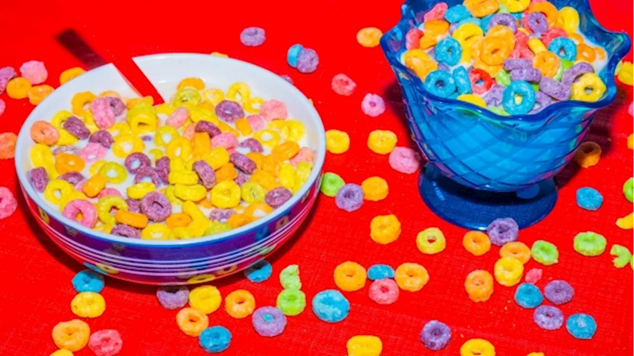 Froot Loops Cling to Vivid Colors as Food Makers Face Dye Bans