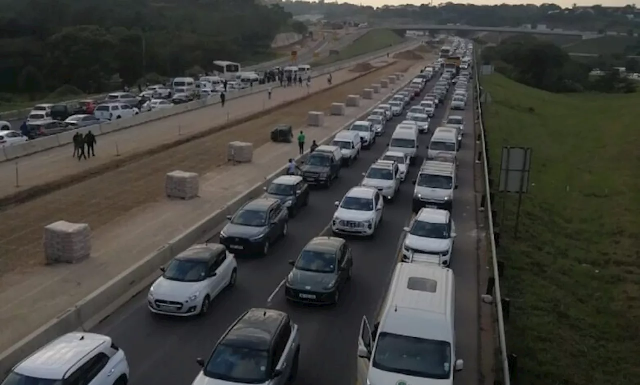 Watch: Taxi council says its operators are not blocking Durban roads