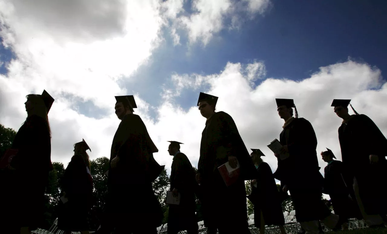 From masks to caps and gowns: Class of 2024 graduates reflect on unique college years