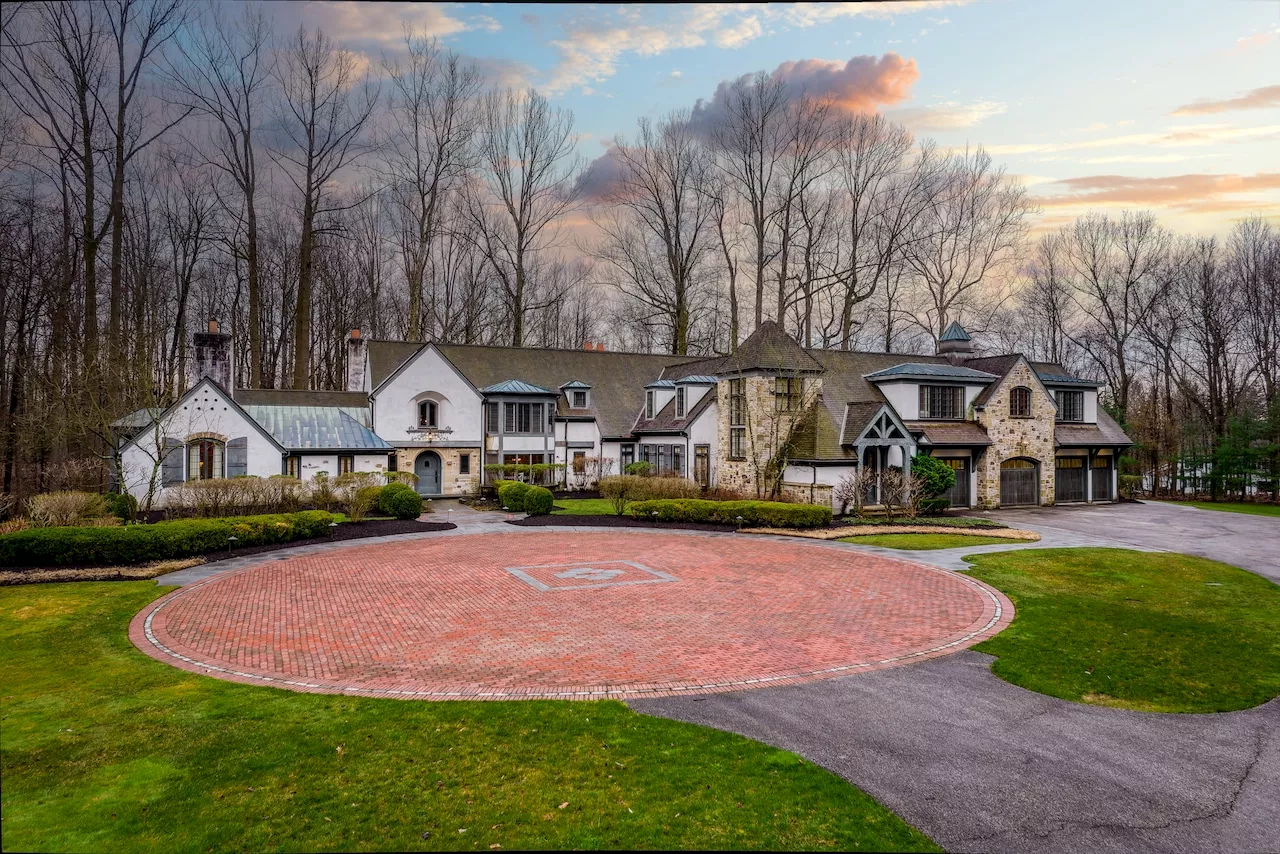 House of the Week: Is this the French countryside or Gates Mills?