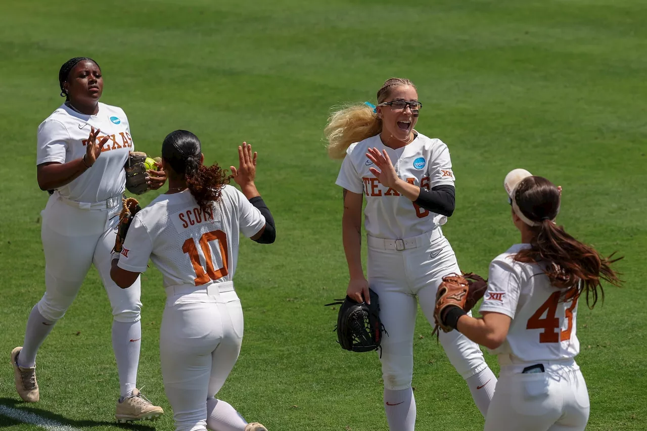 Texas vs. Texas A&M softball FREE stream: How to watch Super Regionals Game 1 today