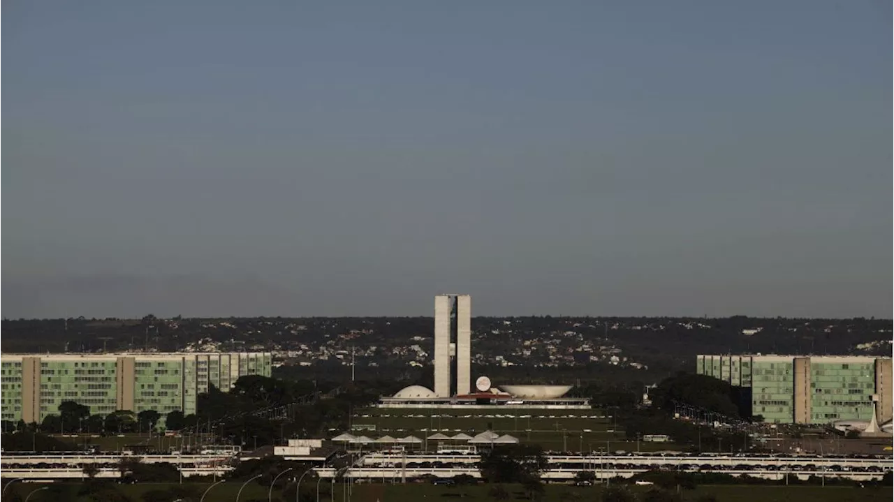 Governo empurra para próxima semana definição sobre taxar “blusinhas” | Blogs CNN