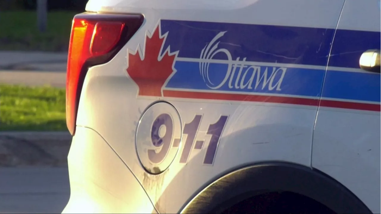 Pedestrian dies after being struck by vehicle in Barrhaven Thursday night