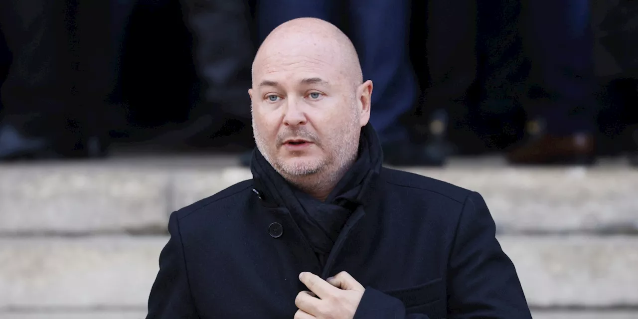 L'animateur Sébastien Cauet mis en examen pour viols et agression sexuelle sur mineures