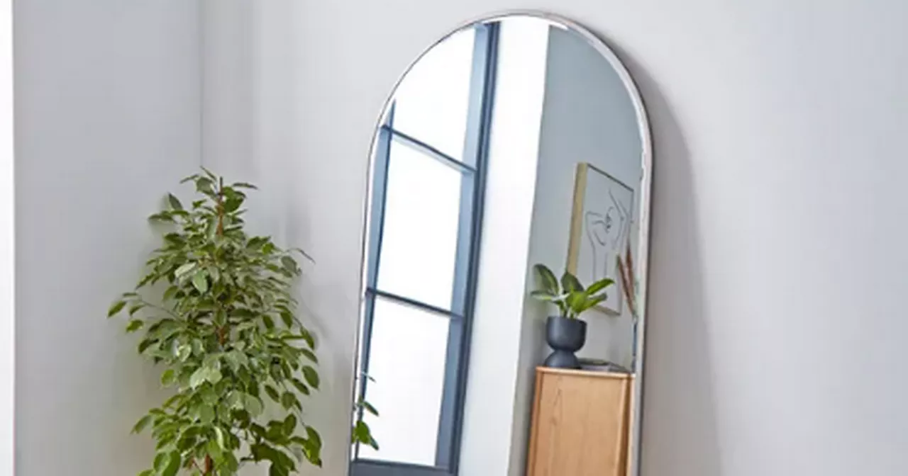 Dunelm shoppers praise 'absolutely stunning' leaner mirror