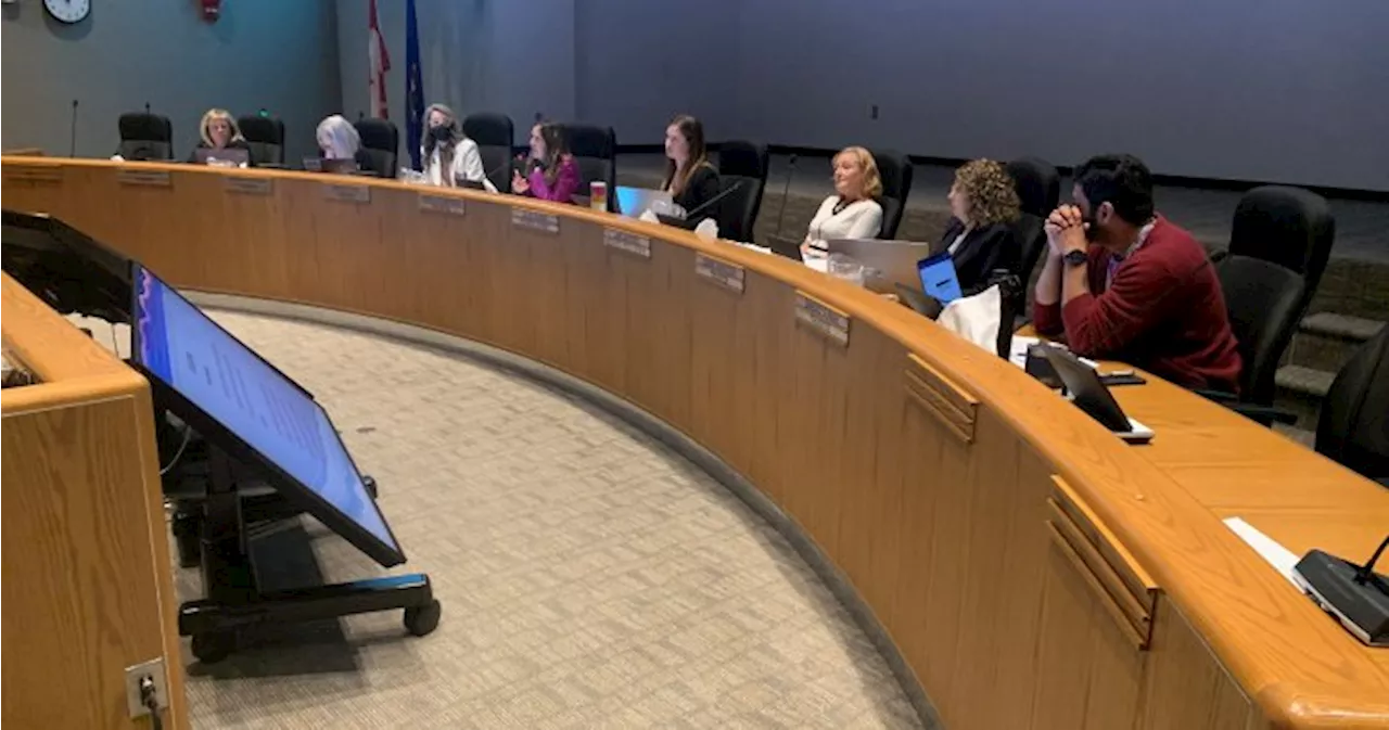 Trustees call for Alberta to change ‘broken’ school funding model after passing EPSB budget