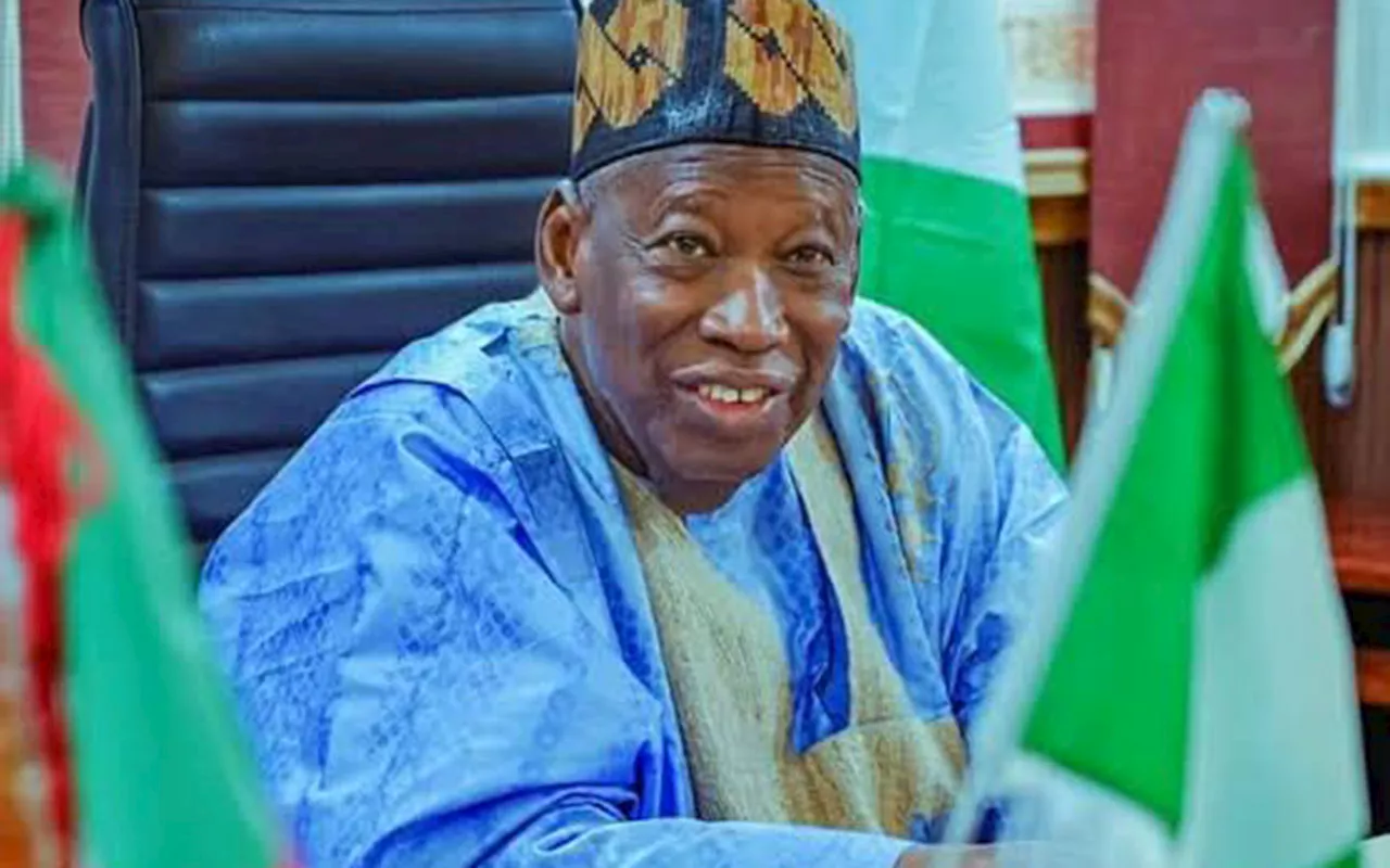 Protesters storm APC secretariat, insist on Ganduje’s sack