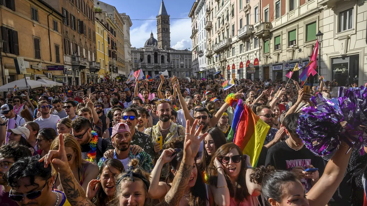 L'Italia discrimina gli Lgbtqia+ più dell'Ungheria di Orbán