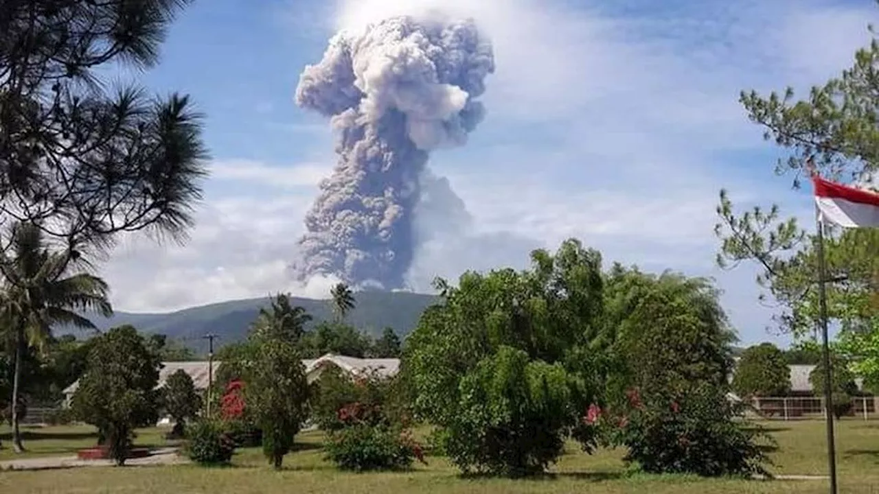 6 Fakta Menarik Gunung Soputan, Gunung Api Paling Aktif di Sulawesi