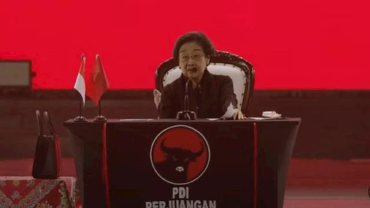 Megawati Singgung Kerusakan Demokrasi dalam Pidato Politik Rakernas V PDIP