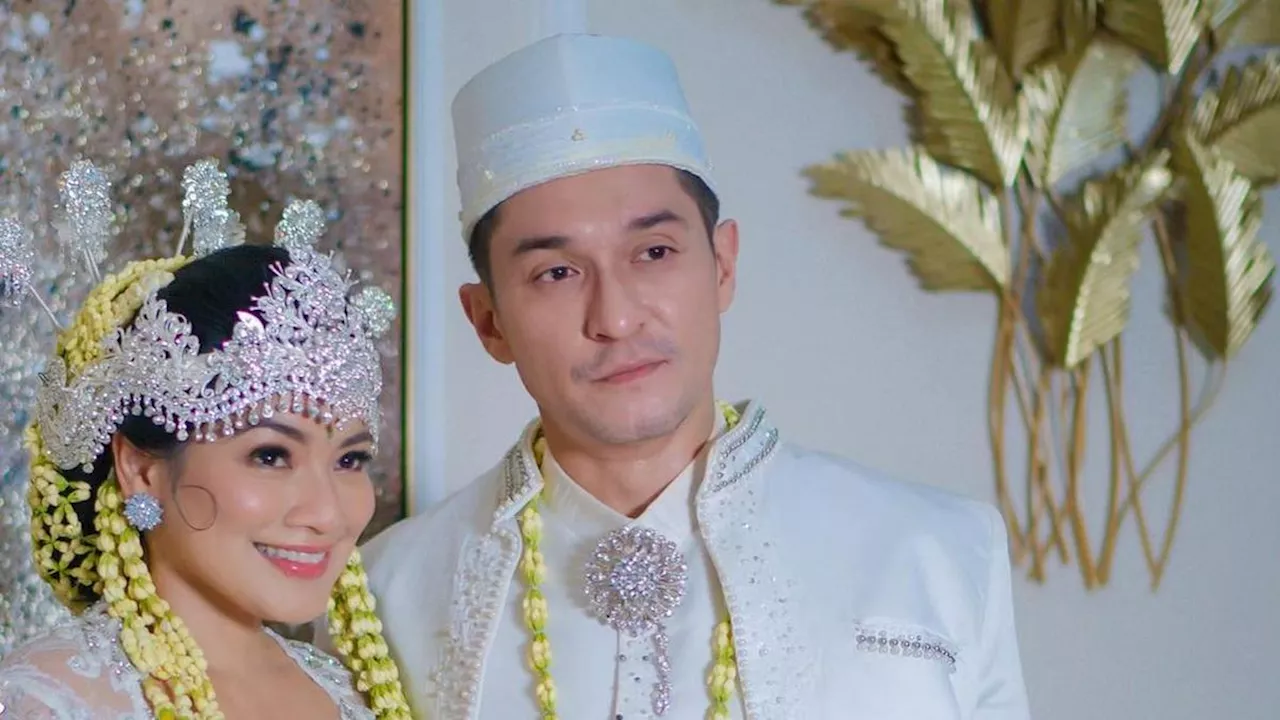 Potret Penampilan Titi Kamal Kenakan Baju Pengantin Bareng Miller Khan, Sempat Dikira Nikah Lagi