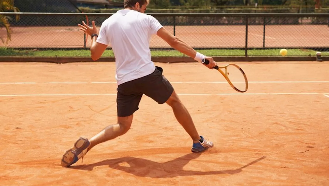 Renforcement des os, boost pour la santé mentale... les quatre bonnes raisons de se mettre au tennis