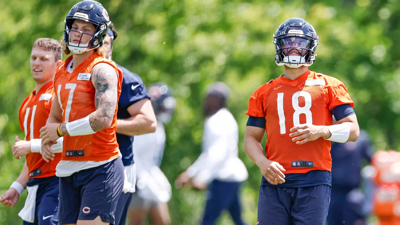 Bears veterans deliver vital message to Caleb Williams after tough OTA practice