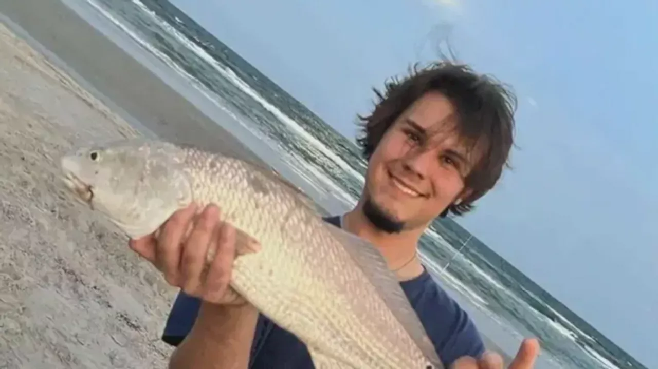 Family continues looking for missing A&M Corpus Christi student, Caleb Harris