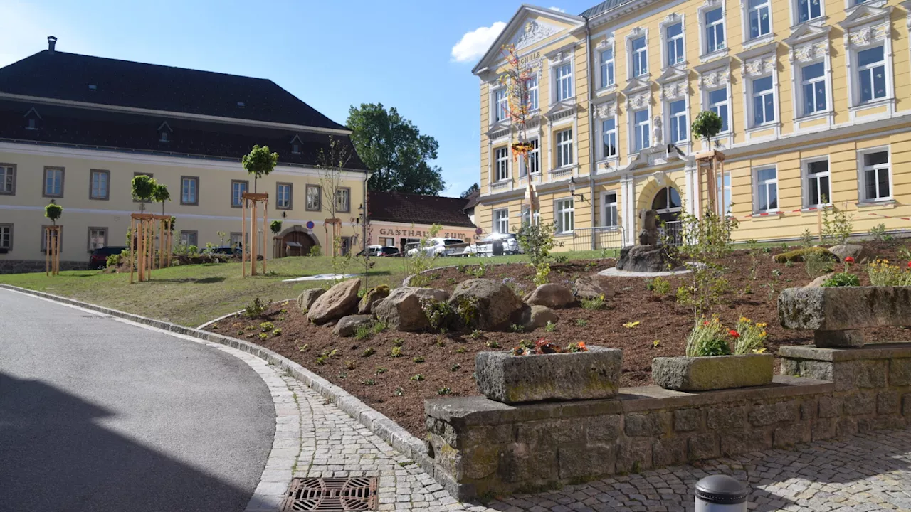 Aufwertungen für Kirchenplatz: Umgestaltung in finaler Phase