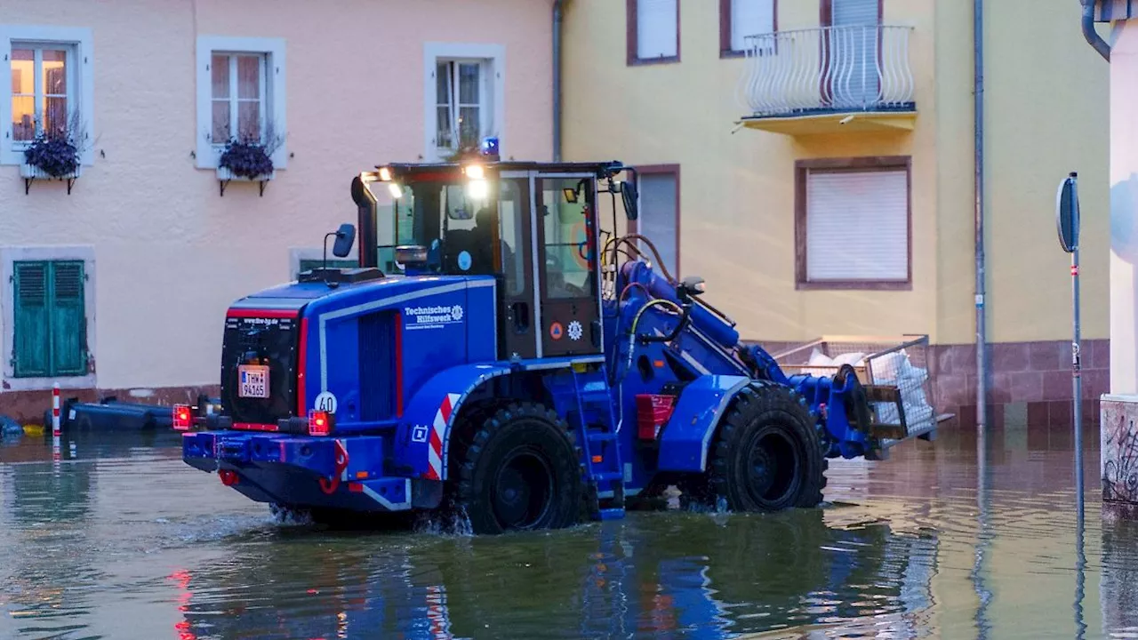 Rheinland-Pfalz & Saarland: THW war mit rund 2600 Kräften im Hochwasser-Einsatz