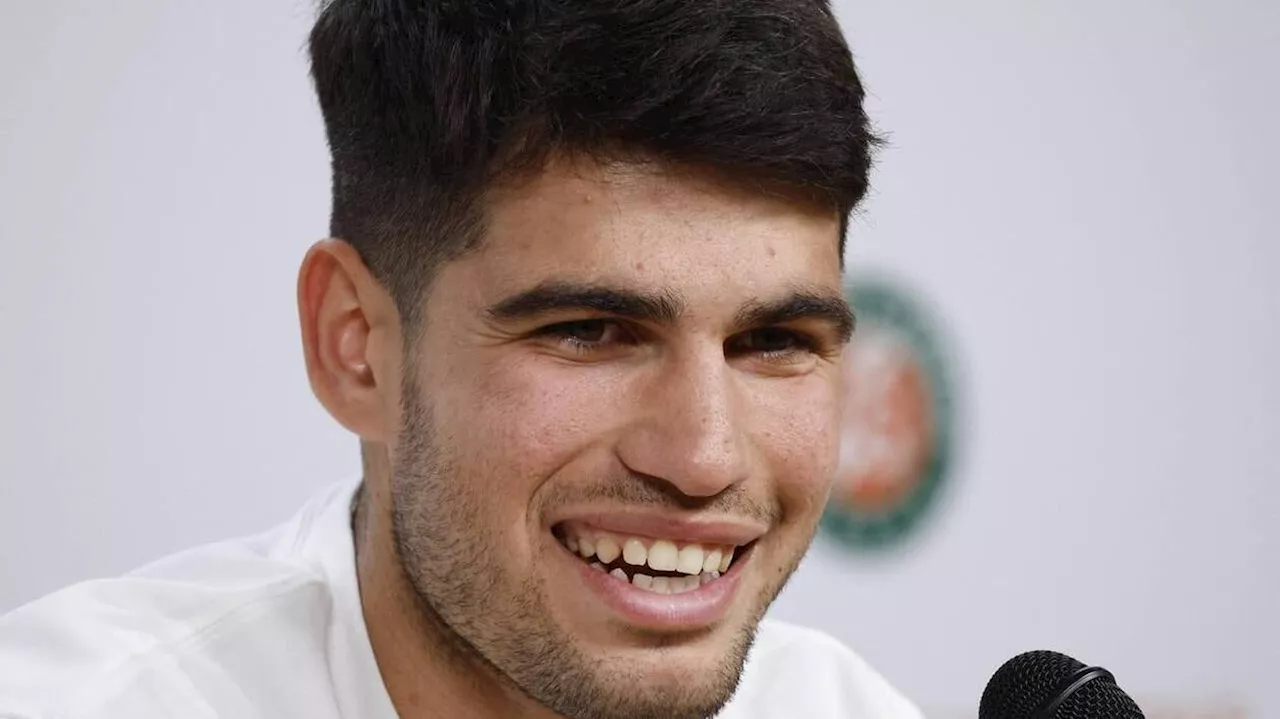 « Aucune douleur à l’entraînement » : Carlos Alcaraz rassure avant ses débuts à Roland-Garros