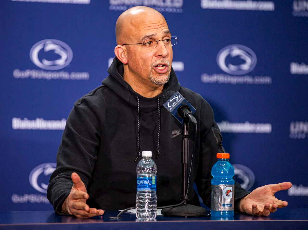 Emails detail deteriorating relationship between James Franklin, fired football doctor