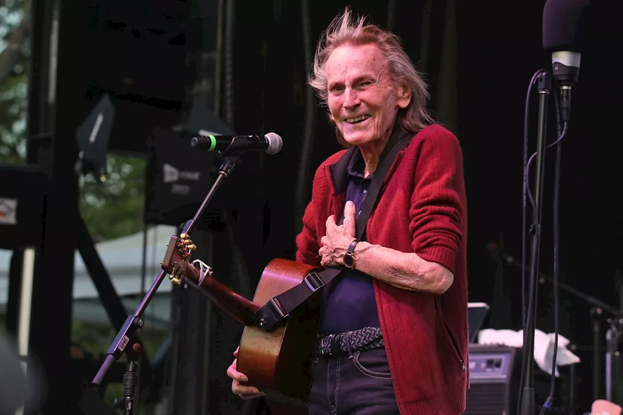 BEYOND LOCAL: Massey Hall Lightfoot tribute was a fitting homage to a legend