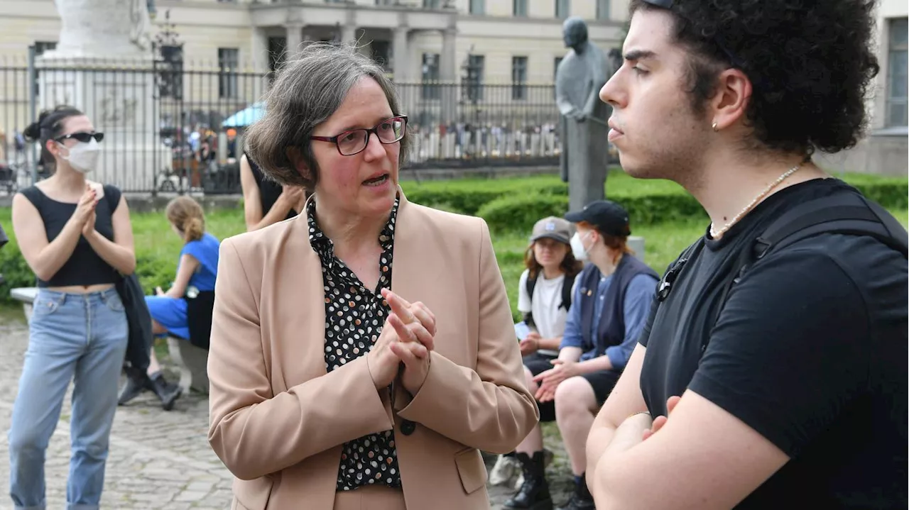 Räumung „von oben entschieden“?: Berlins Wissenschaftssenatorin widerspricht Präsidentin der Humboldt-Universität