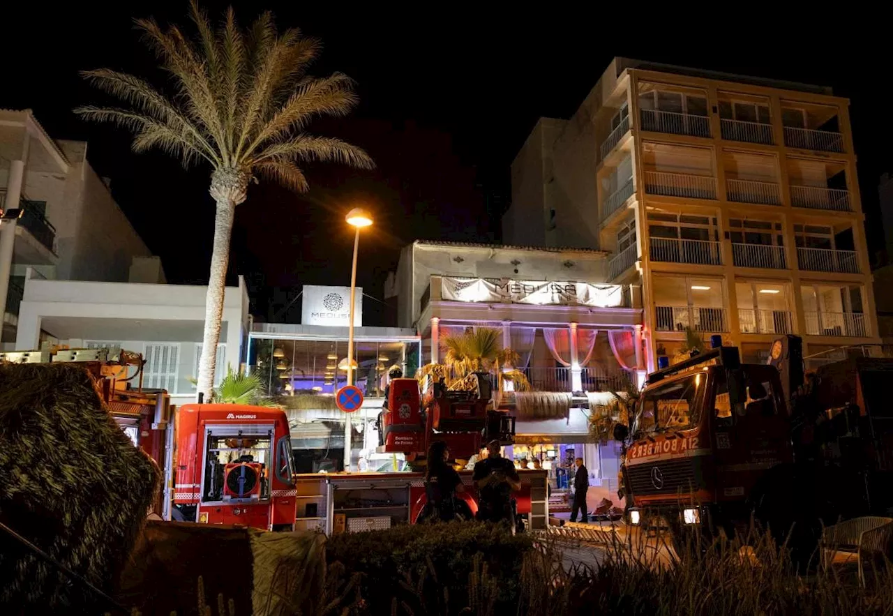 4 dead in Spanish tourist restaurant tragedy