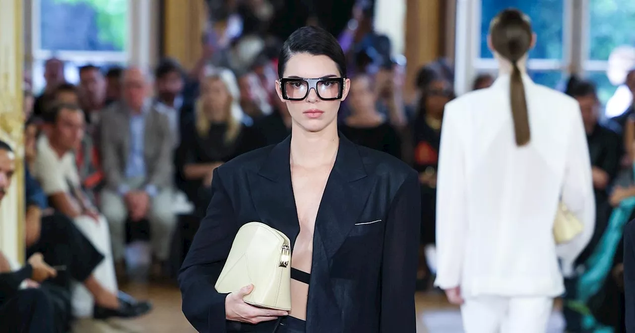 Kris Jenner ‘Didn't Recognize’ Kendall Jenner at Paris Fashion Week