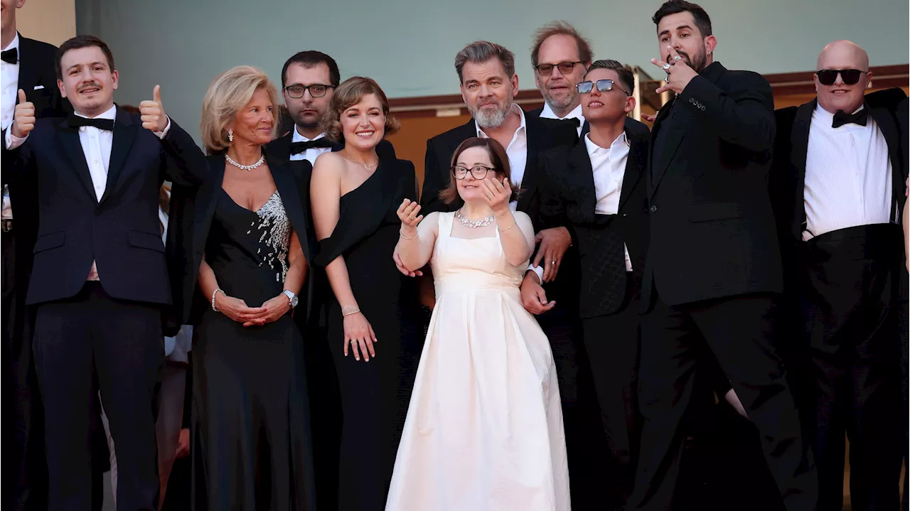 Artus et toute l'équipe du film «Un p'tit truc en plus» font vibrer le Festival de Cannes