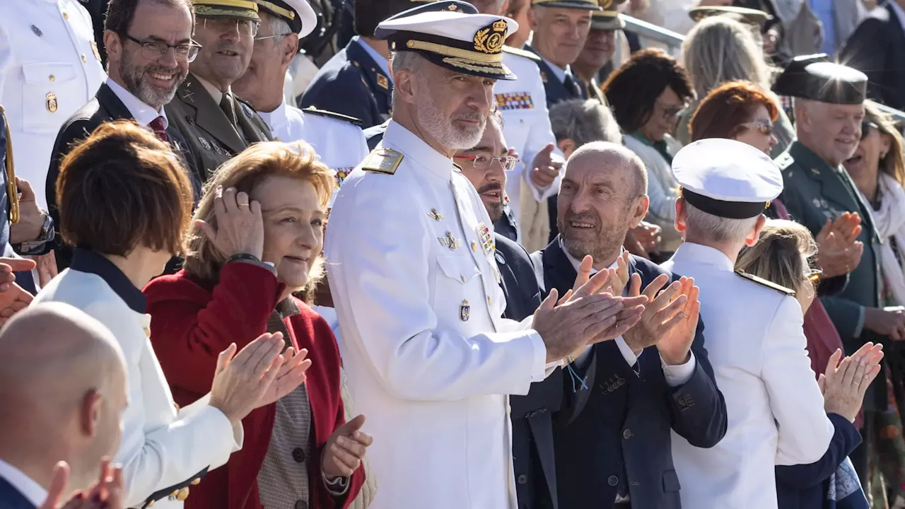 Día de las Fuerzas Armadas 2024, en directo: los reyes presiden el desfile militar en Oviedo