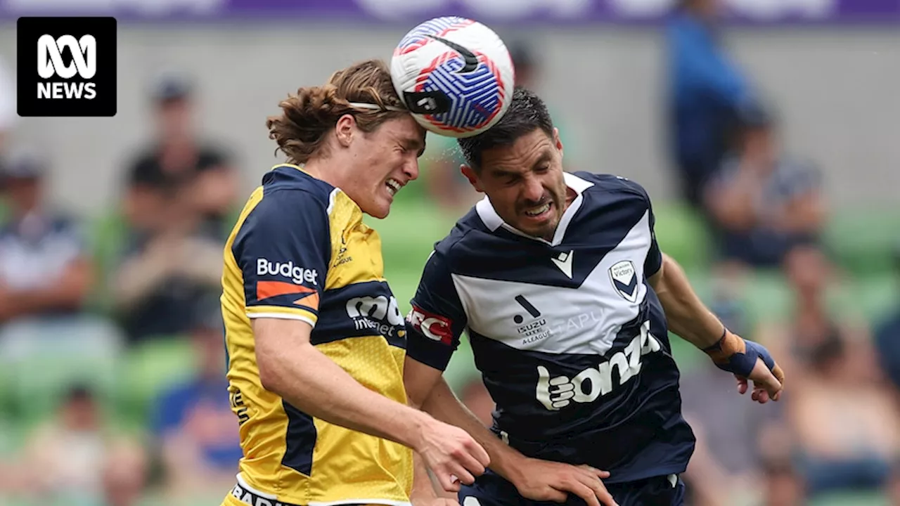 Live updates: Central Coast Mariners take on Melbourne Victory in A-League Men grand final