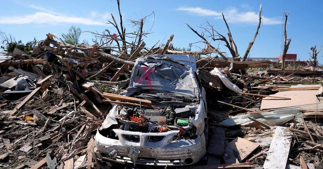 More severe weather moves through Midwest as Iowa residents clean up tornado damage