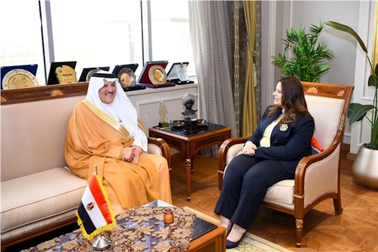 وزيرة الهجرة: تذليل العقبات التي تواجه العمالة المصرية بالسعودية