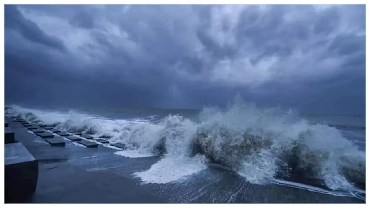 Cyclone Remal: चक्रवाती तूफान के चलते कोलकाता बंदरगाह पर कामकाज रहेगा बंद, अलर्ट पर एनडीआरएफ