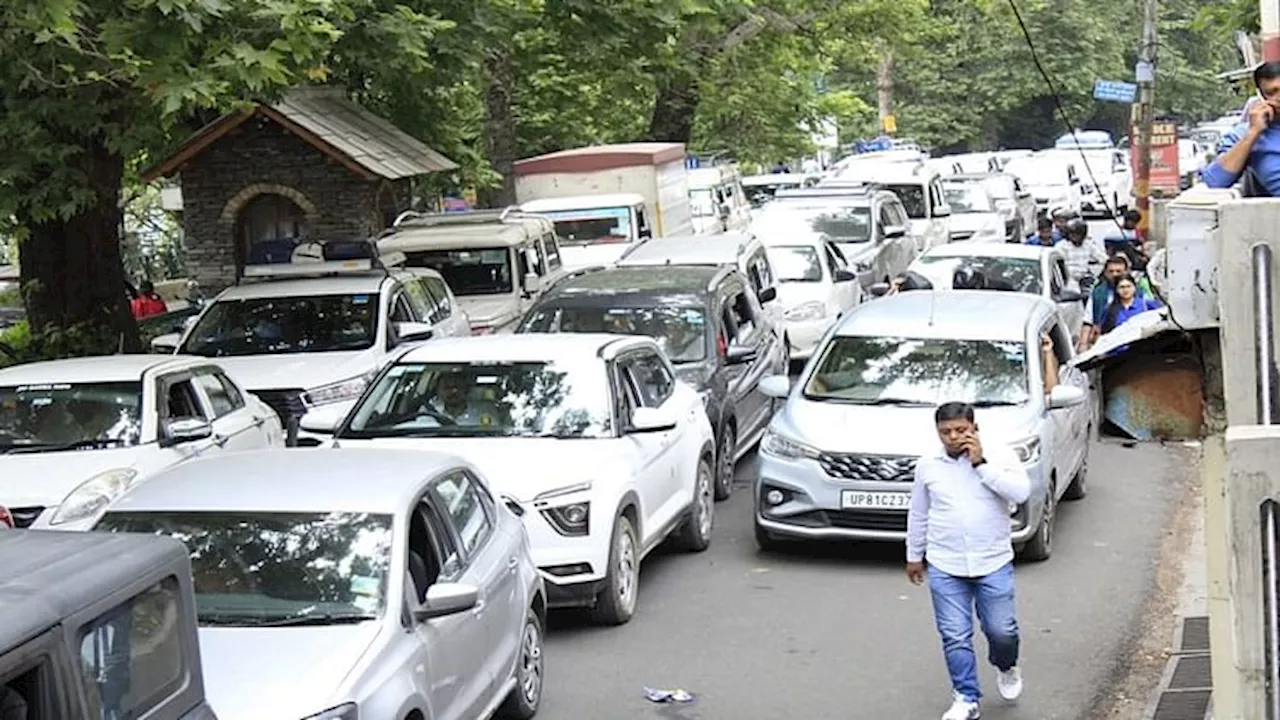 Nainital: मैदानों में गर्मी का कहर...नैनीताल में उमड़े सैलानी, आज बढ़ सकती है भीड़; सड़कों पर रेंगते दिखे वाहन