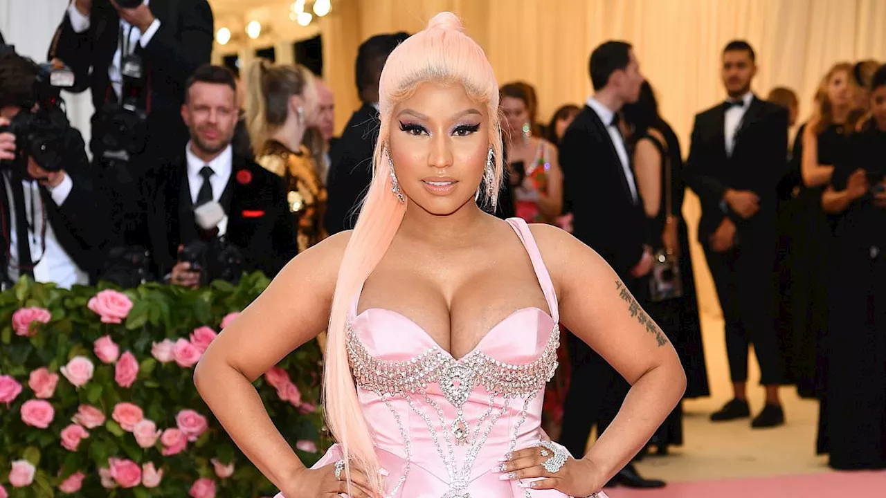 Nicki Minaj films her OWN 'arrest' on Instagram Live