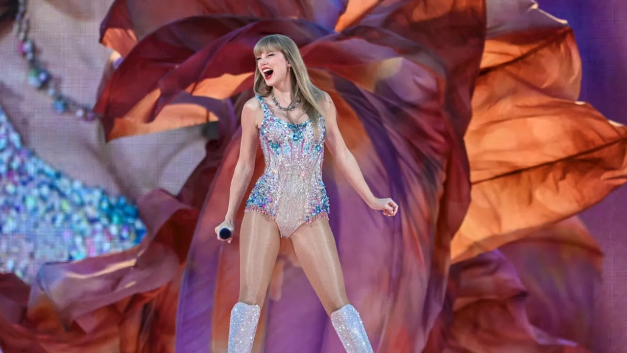 Taylor Swift Surprises Eras Tour Crowd in Lisbon by Speaking in Portuguese