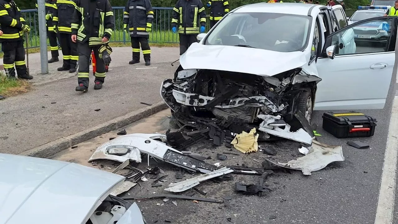 Frontalcrash auf Mauthausner Brücke! 6 Verletzte