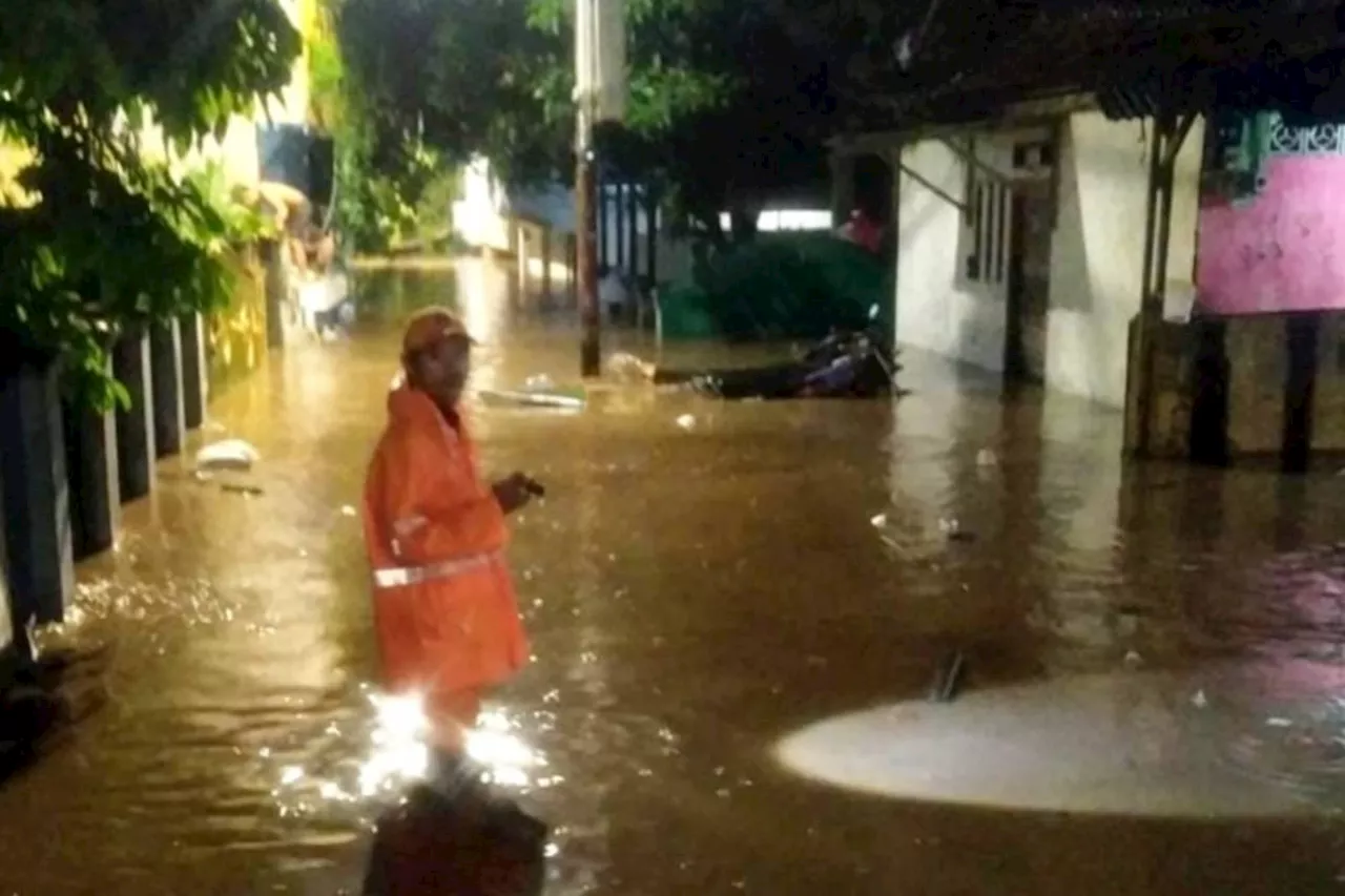 Banjir Merendam Beberapa Wilayah di Jakarta Pagi Ini