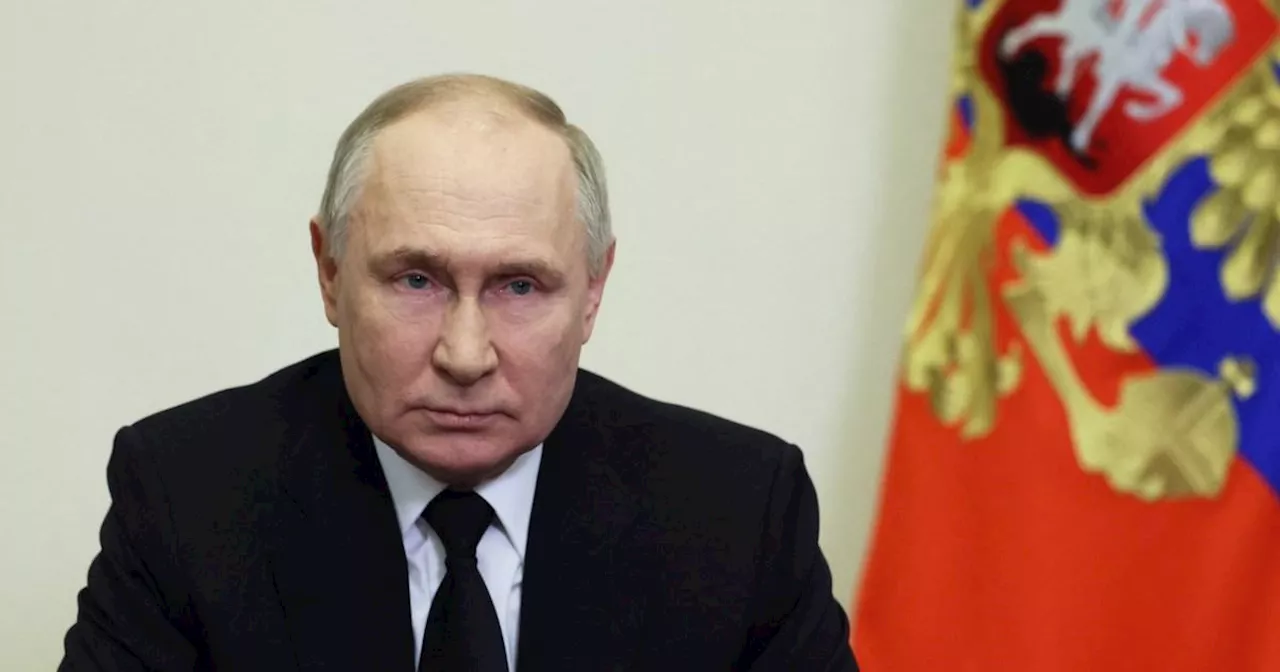 Paranoid Putin ‘has four doctors on 24-hour duty’ at main residence