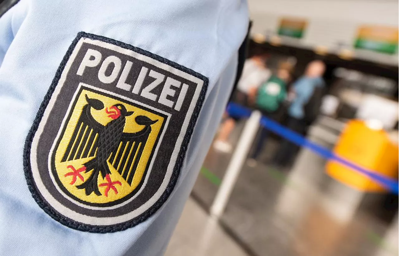 Person unberechtigt im Sicherheitsbereich: 1400 Passagiere müssen Flughafen-Terminal verlassen