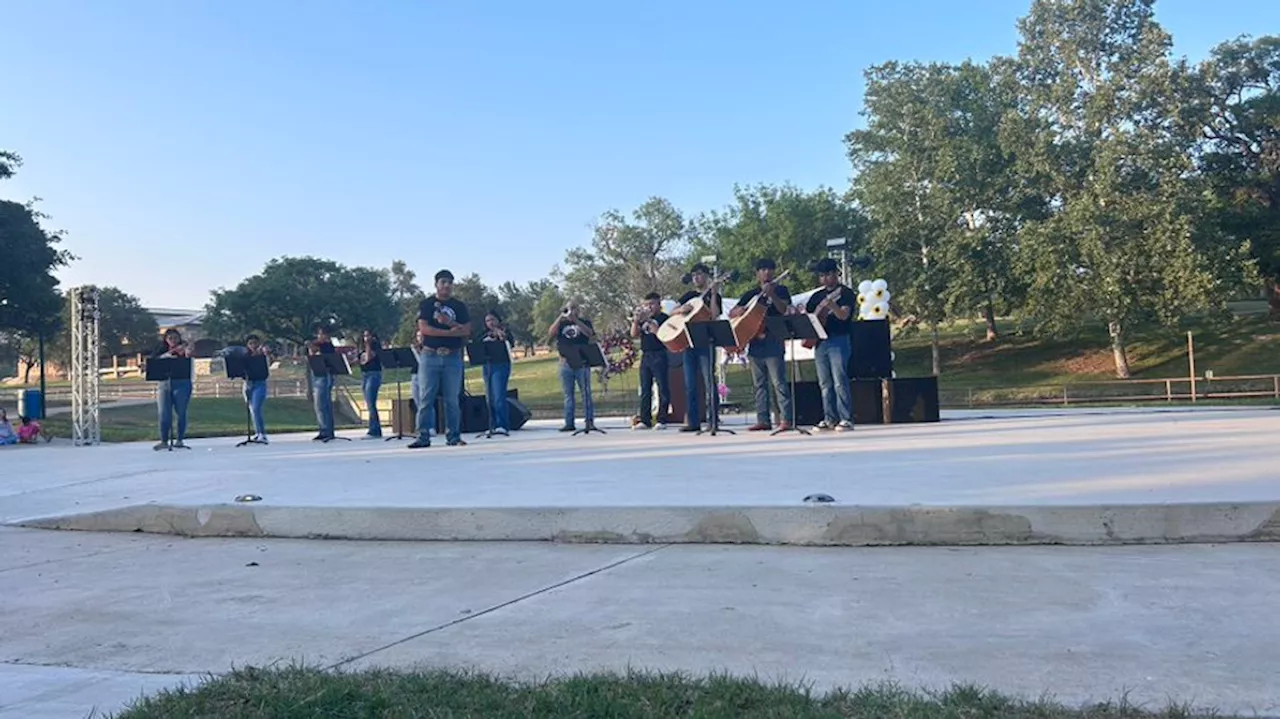 On the two-year mark of the Uvalde massacre families host a candlelight vigil