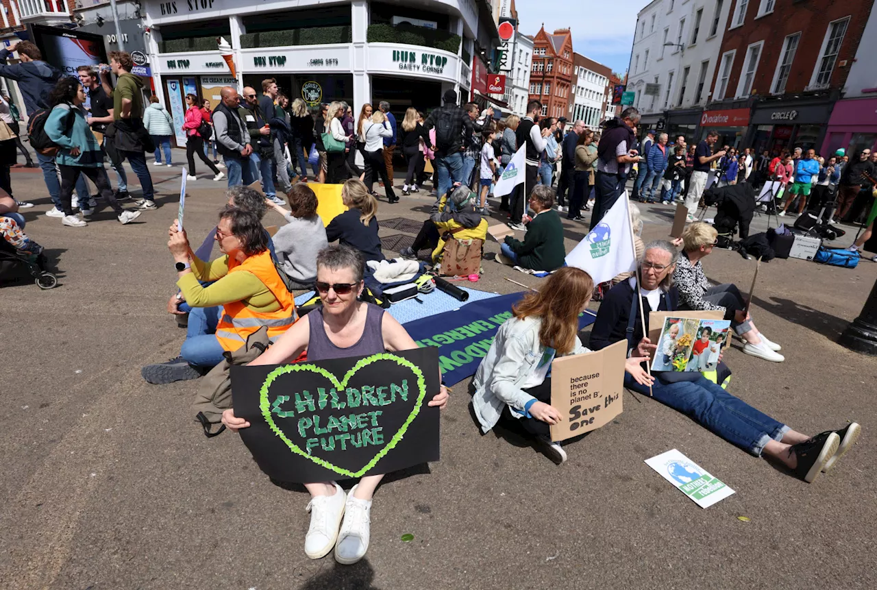 Mothers take to the streets in protest over Dublin Airport expansion