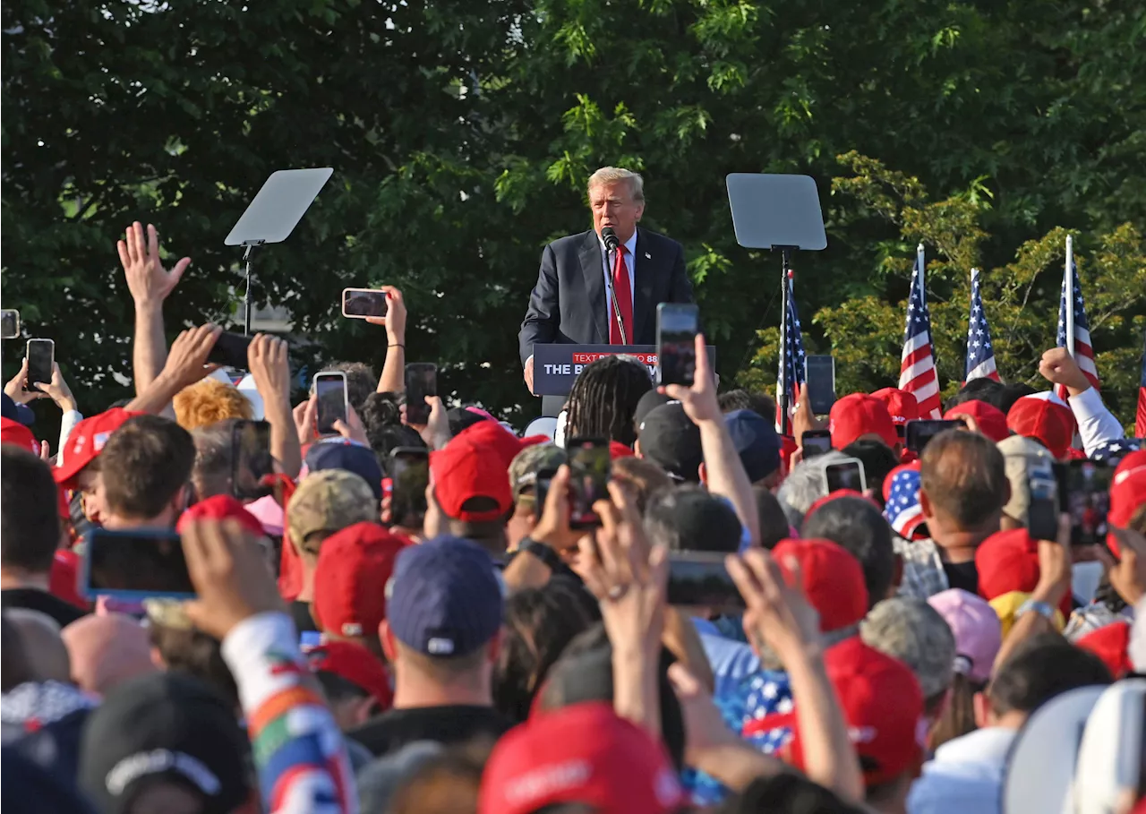 Video Showing Donald Trump's Bronx Rally Crowd Size Goes Viral