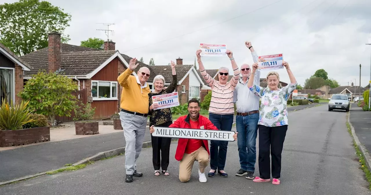 The Notts couples who won over £100k on People's Postcode Lottery