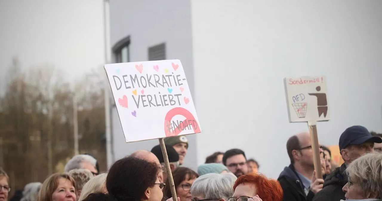 „Besorgniserregende Parallelen“: Löhner CDU sucht den Schulterschluss der Demokraten