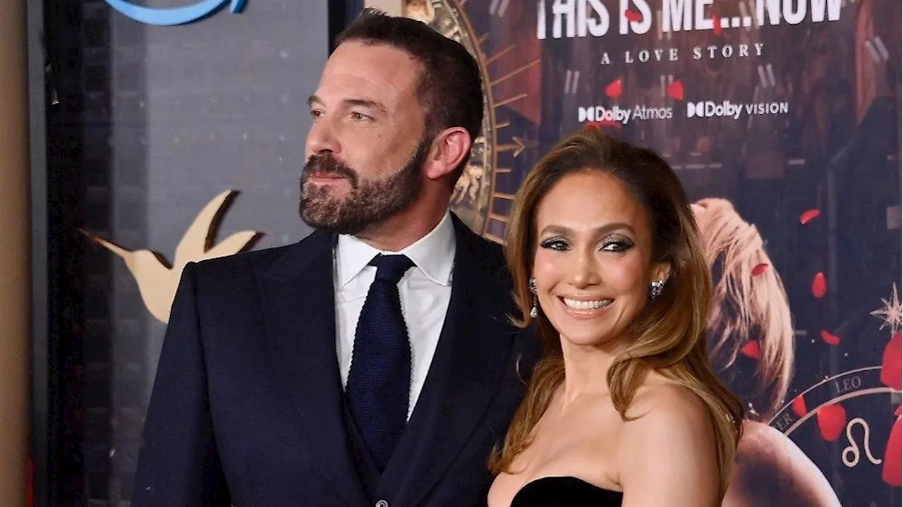 So half Ben Affleck Jennifer Lopez bei ihrer Rolle in 'Atlas'