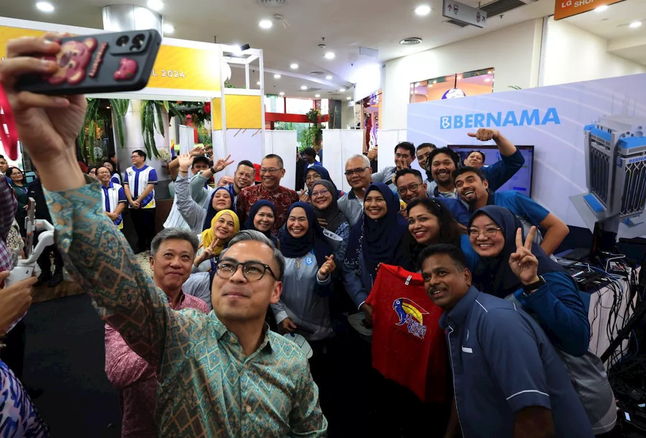 Fahmi to meet social media platform representatives in Singapore next month